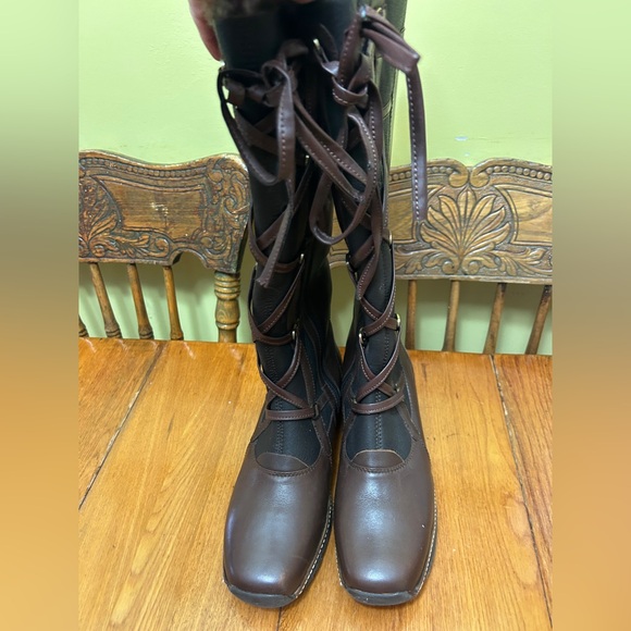 Sz 8.5 New with tags Blondo tall leather upper, wool inner women’s boot - Picture 2 of 10